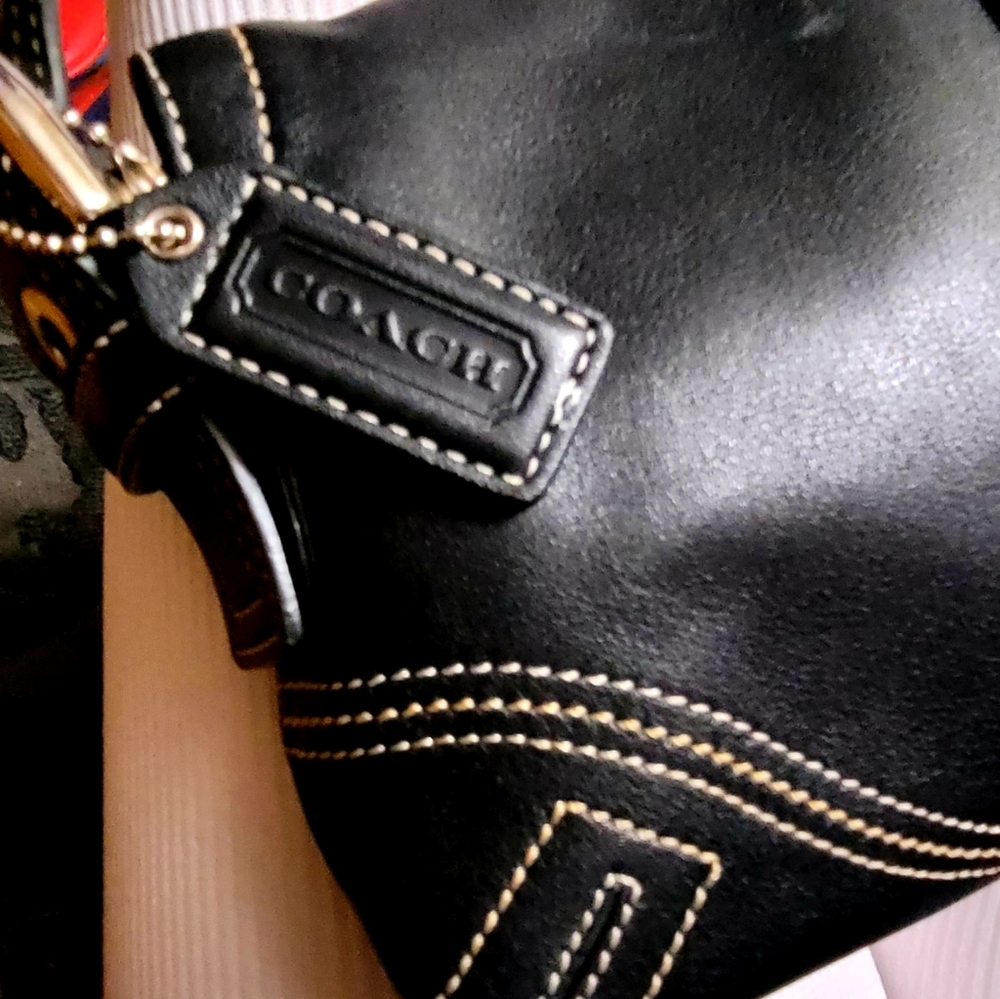 Coach handbag - Picture 3 of 3